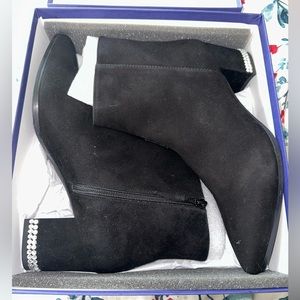 Stuart Weitzman Women’s Booties Size 11